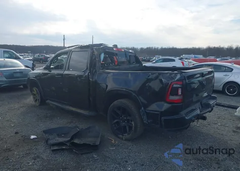 2021 Ram 1500 Laramie 4X4 5'7 Box z USA, uszkodzony, nr VIN 1C6SRFJT3MN743486